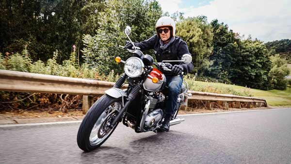 இந்தியாவில் முதல் முறையாக இப்படி ஒரு சலுகை! டிரையம்ப் சூப்பர் பைக்குகளை இலவசமாக ஓட்டலாம்! 