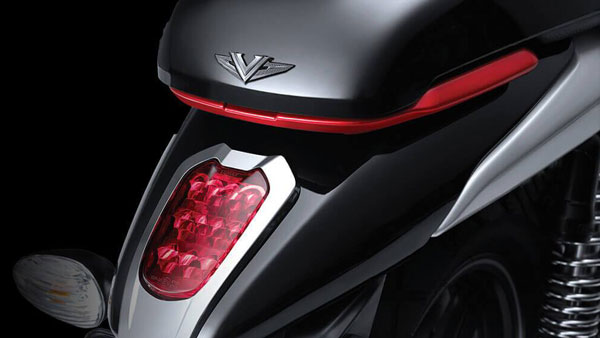 பஜாஜ் வி12 பைக்கின் உற்பத்தி தற்காலிகமாக நிறுத்தம்!