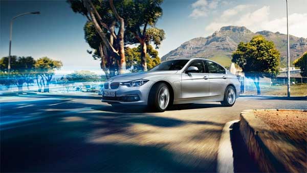 பிஎம்டபிள்யூ காரை விட இந்த பைக்குகள் வேகமாக சீறிப்பாயும்.. விலையும் கூட பல மடங்கு குறைவுதான்..