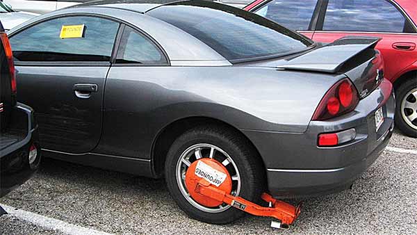 பார்க்கிங் வசதி இருந்தால் மட்டுமே வாகனம் வாங்க முடியும்.. விதிமீறிய 100 வாகனங்கள் கொத்தாக பறிமுதல் பார்க்கிங் வசதி இருந்தால் மட்டுமே வாகனம் வாங்க முடியும்.. விதிமீறிய 100 வாகனங்கள் கொத்தாக பறிமுதல்