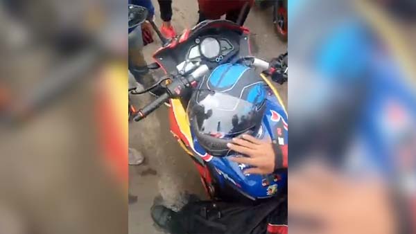 40 சூப்பர் பைக்குகளை திடீரென பறிமுதல் செய்த போலீசார் மீது பேஸ்புக் லைவ்வில் இளைஞர்கள் பகீர் புகார்... 