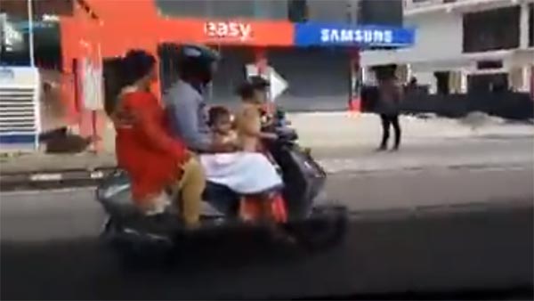 5 வயதேயான சிறுமி ஸ்கூட்டர் ஓட்டியதால் தந்தைக்கு கடும் தண்டனை.. சாலையில் சீறிப்பாயும் வைரல் வீடியோ..