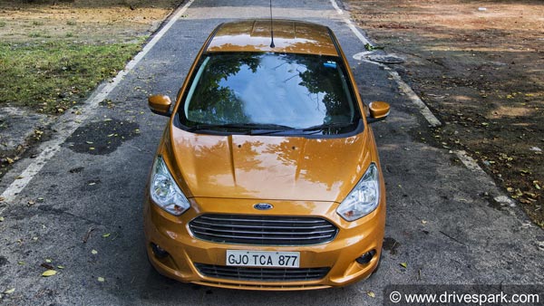 ஸிப்ட் காரை விட ஃபோர்டு ஃபிகோ காரின் விலை குறைந்தது