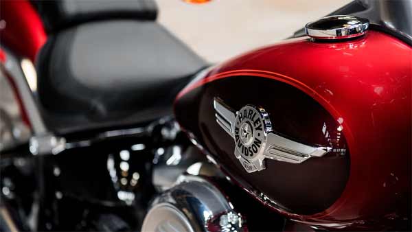 அர்னால்டு பயன்படுத்திய ஹார்லி டேவிட்சன் பைக் இவ்வளவு கோடிக்கு விற்பனையா? ரசிகர்கள் ஆச்சரியம்...