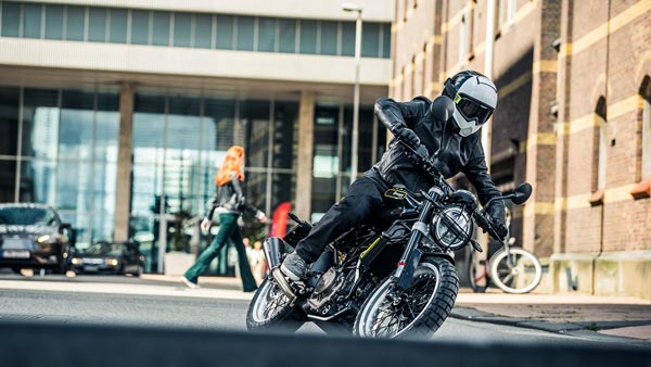 ஹஸ்க்வர்னா பைக்குகள் இந்திய வருகை: பஜாஜ் ஆட்டோ புதிய தகவல்!!