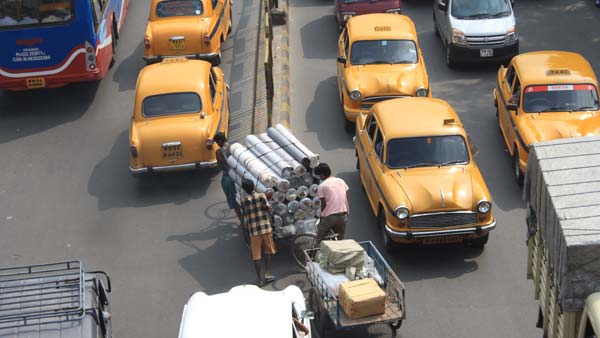 இந்திய சாலைகளின் கிங்... ஆச்சரியத்தில் மூழ்கடிக்கும் அம்பாஸிடர் ரகசியங்கள்... 