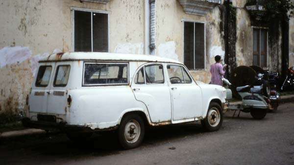 இந்திய சாலைகளின் கிங்... ஆச்சரியத்தில் மூழ்கடிக்கும் அம்பாஸிடர் ரகசியங்கள்... 