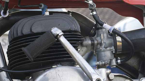 தண்ணீரில் ஓடும் பைக்; திருப்பூர் மாணவி அசத்தல் கண்டுபிடிப்பு; எப்பொழுது நடைமுறைக்கு வரும்?