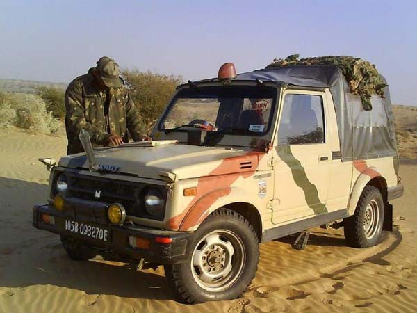 ஹெலிகாப்டர் என்ன பிரமாதம்.. இந்திய ராணுவத்தின் கார்கள் விற்பனைக்கு வந்தாச்சு..