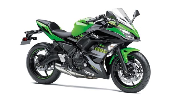 40 சூப்பர் பைக்குகளை திடீரென பறிமுதல் செய்த போலீசார் மீது பேஸ்புக் லைவ்வில் இளைஞர்கள் பகீர் புகார்... 