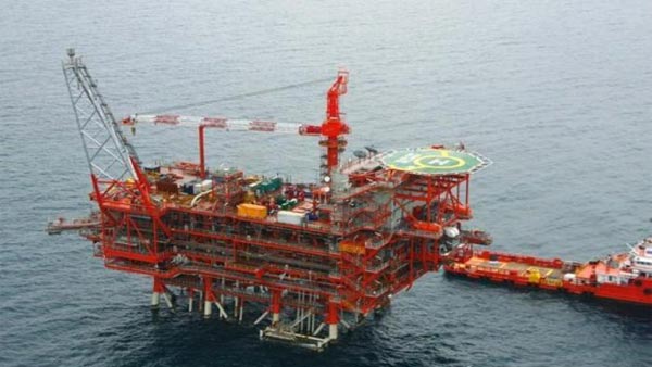 ஈரானில் இருந்து இறக்குமதியை 16% குறைத்தார் மோடி.. பெட்ரோல், டீசல் விலையில் அரங்கேறப்போகும் விபரீதம்..