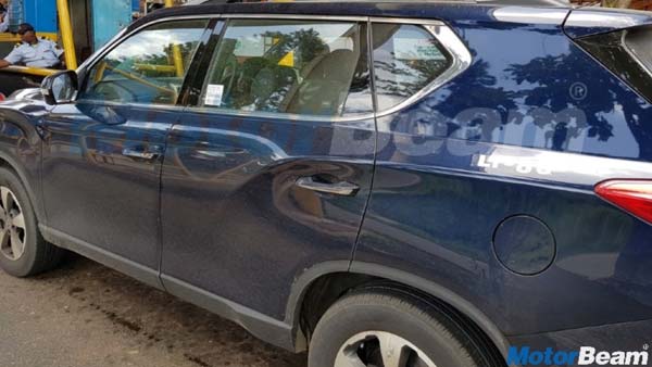 மஹிந்திரா எக்ஸ்யூவி700 எஸ்யூவியின் புதிய ஸ்பை படங்கள்!!