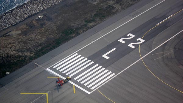 விமான நிலைய ஓடுபாதை குறித்த அறிந்திராத சுவாரஸ்யங்கள்!! விமான நிலைய ஓடுபாதை குறித்த அறிந்திராத சுவாரஸ்யங்கள்!!