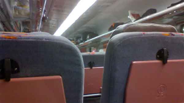 செப்டம்பரில் அறிமுகமாகிறது 'மேட் இன் இந்தியா' அதிவேக ரயில்!!