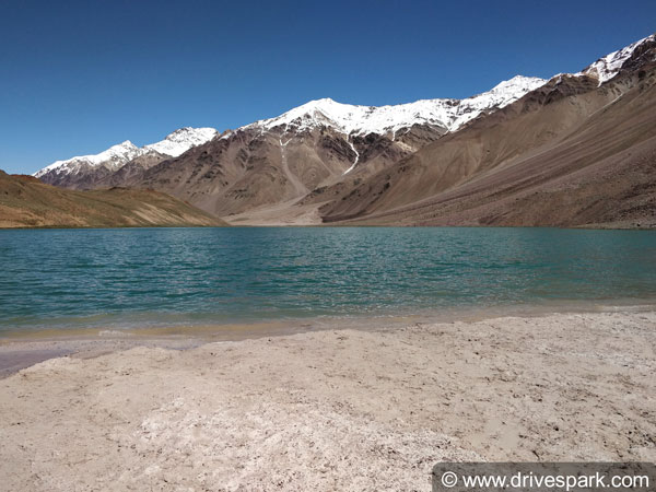 உலகின் உயரமான இடத்திற்கு சவால்கள் நிறைந்த சாகச பயணம்.. -2 டிகிரி குளிரில் கார் ஓட்டிய அனுபவம்..