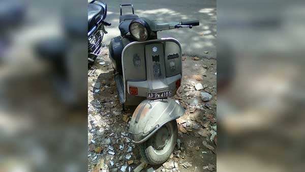 வெறும் 12 ஆயிரம் ரூபாய்க்கு எலக்ட்ரிக் ஸ்கூட்டர்.. விற்பனைக்கு கொண்டு வர கல்லூரி மாணவர்கள் தீவிரம்..