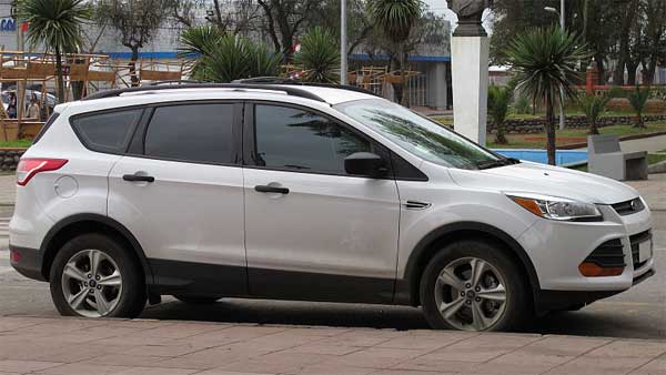 நெகிழ்ச்சி சம்பவம்.. முதல் நாள் வேலைக்கு 16 மைல் நடந்து வந்த மாணவனுக்கு கிடைத்த ஆச்சரிய பரிசு..