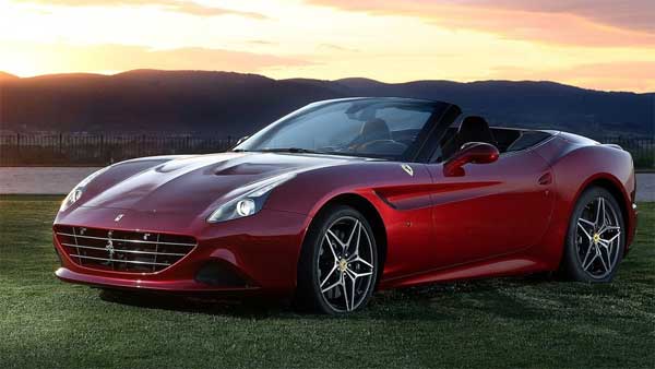 பல கோடி ரூபாய் மதிப்புடைய சூப்பர் கார்களில் கெத்தாக வலம் வரும் இந்திய பெண்கள்..