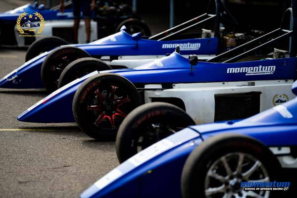 திஜில் ராவ்... கார் ரேஸில் இந்தியாவின் இளம் நம்பிக்கை நட்சத்திரம்!!