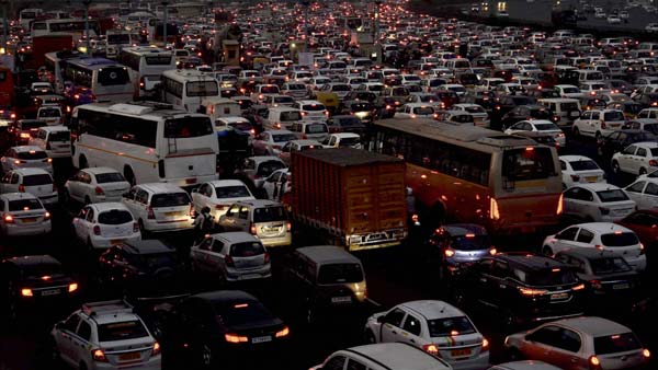 2020 முதல் பிஎஸ் 4 வாகனங்களுக்கு தடை; அரசு கோர்ட்டில் உறுதி 2020 முதல் பிஎஸ் 4 வாகனங்களுக்கு தடை; அரசு கோர்ட்டில் உறுதி