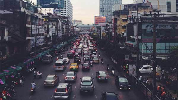 தமிழ்நாட்டில் புதிய எலெக்ட்ரிக் பஸ்கள் இயக்கப்படும்: அமைச்சர் உறுதி தமிழ்நாட்டில் புதிய எலெக்ட்ரிக் பஸ்கள் இயக்கப்படும்: அமைச்சர் உறுதி
