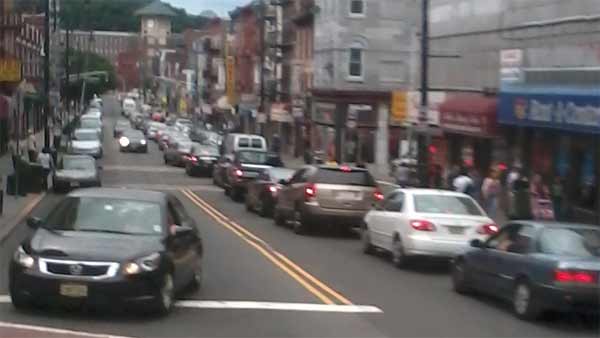 தமிழ்நாட்டில் புதிய எலெக்ட்ரிக் பஸ்கள் இயக்கப்படும்: அமைச்சர் உறுதி தமிழ்நாட்டில் புதிய எலெக்ட்ரிக் பஸ்கள் இயக்கப்படும்: அமைச்சர் உறுதி