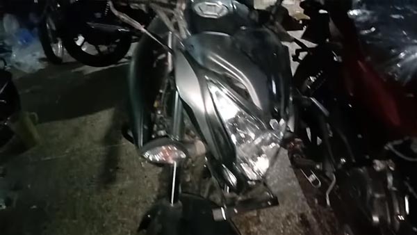 புதிய பல்சர் என்எஸ் 160 டிவின் டிஸ்க் பைக்குகளை டீலர்களுக்கு அனுப்பும் பணியை தொடங்கியது பஜாஜ்..