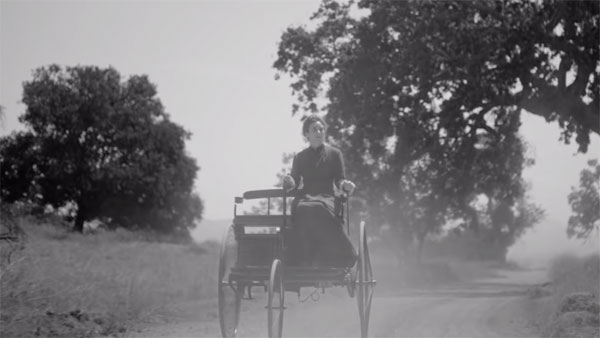 உலகின் முதல் கார் டிரைவர் ஒரு பெண்.. கணவருக்கு தெரியாமல் 106 கிமீ ஓட்டியதால் பென்ஸ் நிறுவனம் பிறந்த கதை