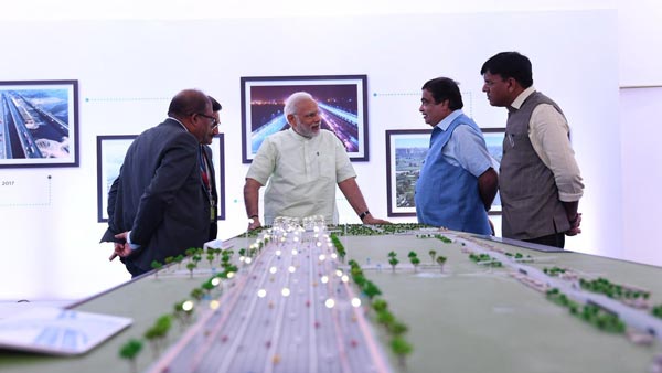 மோடி திறந்து வைத்த 14 வழி சாலை 2 மாதத்தில் சேதம்; அம்பலமாகிறது இமாலய ஊழல்? மோடி திறந்து வைத்த 14 வழி சாலை 2 மாதத்தில் சேதம்; அம்பலமாகிறது இமாலய ஊழல்?