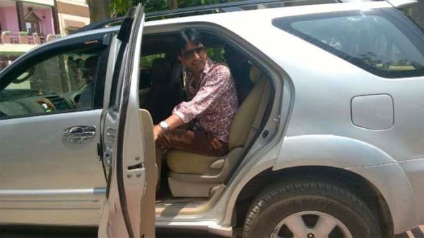 பிரபலங்கள் காரின் பின்சீட்டில் அமர்வதற்கு என்ன காரணம்? படித்தால் வியந்து போவீர்கள்