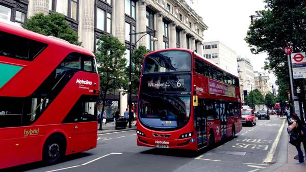 லண்டன் மாநகருக்கு எலக்ட்ரிக் டபுள் டக்கர் பஸ்களை சப்ளை செய்யும் இந்திய நிறுவனம்..