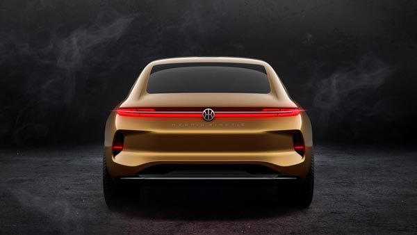 400 கிமீ வேகத்தில் செல்லும் எலக்ட்ரிக் ஹைப்பர் காரை அறிமுகப்படுத்தும் பினின்ஃபரீனா!!