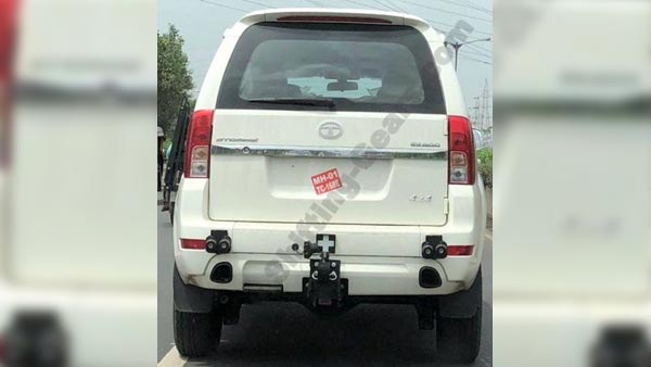 இந்திய ராணுவத்திற்கு புதிய நிறத்தில் கார்.. சோதனை செய்தபோது முதல் முறையாக கண்களில் தட்டுப்பட்டது இந்திய ராணுவத்திற்கு புதிய நிறத்தில் கார்.. சோதனை செய்தபோது முதல் முறையாக கண்களில் தட்டுப்பட்டது