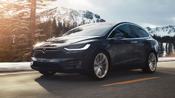 விரைவில் வருகிறது புதிய டெஸ்லா மினி கார்; பீதியில் உரைந்த மற்ற நிறுவனங்கள் 