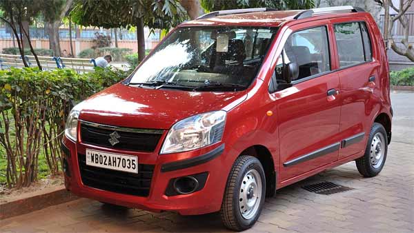 மறுபிறவி எடுக்கும் பழைய கார்கள்... மீண்டும் மார்கெட்டை கலக்க போவது யார்?