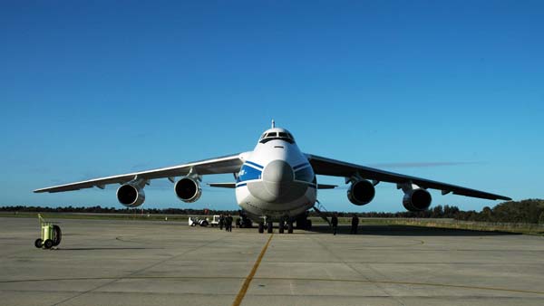 சென்னைக்கு வந்த உலகின் மிகப்பெரிய சரக்கு விமானத்தின் சிறப்பம்சங்கள்!!