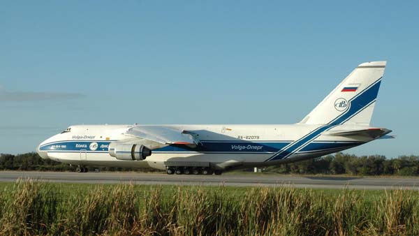 சென்னைக்கு வந்த உலகின் மிகப்பெரிய சரக்கு விமானத்தின் சிறப்பம்சங்கள்!!