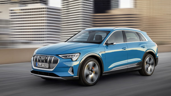 அட்டகாசமான அம்சங்களுடன் ஆடி எலெக்ட்ரிக் எஸ்யூவி அறிமுகம்: முழு விபரம்!