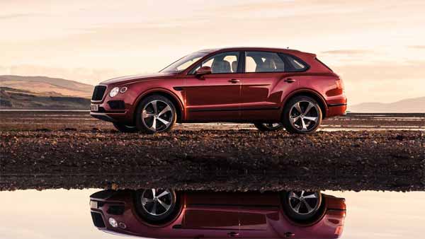 கொள்ளையடிக்கும் டீலர்கள்.. சாதாரண மெக்கானிக்கை நம்பி ரூ.4.45 கோடி மதிப்பிலான காரை விட்ட உரிமையாளர்