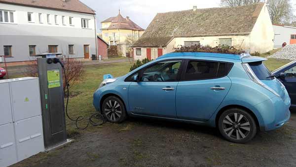 எலக்ட்ரிக், மாற்று எரிபொருள் வாகனங்களுக்கு எந்தவித பெர்மிட்டும் தேவையில்லை.. மத்திய அரசு அதிரடி..