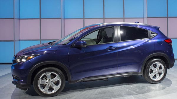 வெளிநாட்டு சொகுசு கார் மற்றும் பைக்குகளை இந்தியாவிற்குள் இறக்குமதி செய்வது எப்படி?