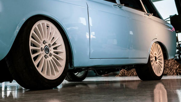 AK47 துப்பாக்கி நிறுவனத்தின் புதிய எலெக்ட்ரிக் கார் வெளியீடு! AK47 துப்பாக்கி நிறுவனத்தின் புதிய எலெக்ட்ரிக் கார் வெளியீடு!