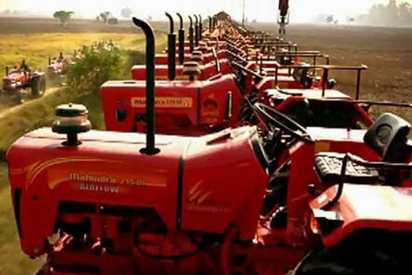 வெறும் 2 லட்ச ரூபாய்க்கு புத்தம் புதிய டிராக்டர்.. சிறு, குறு விவசாயிகளுக்கு உதவும் இந்திய நிறுவனம்..