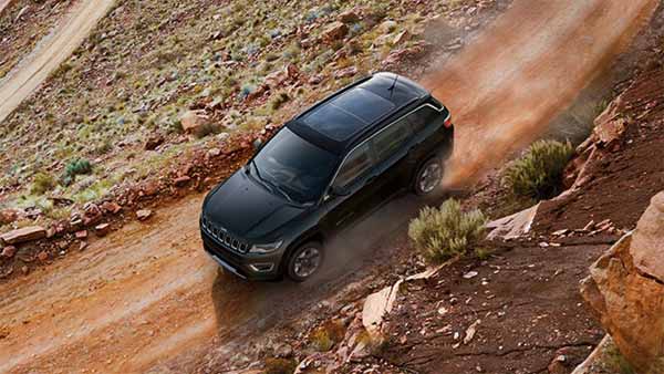 ஜீப் காம்பஸ் எஸ்யூவியின் விலை உயர்ந்த புதிய வேரியண்ட் அறிமுகம்!!