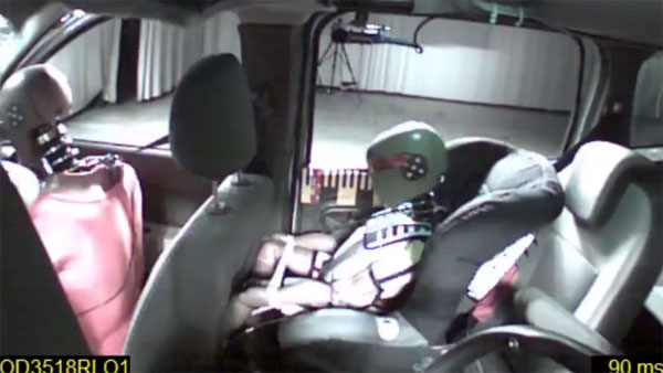 கிராஷ் டெஸ்ட்டில் மோசமான மதிப்பீட்டை பெற்ற ரெனோ லாட்ஜி!!