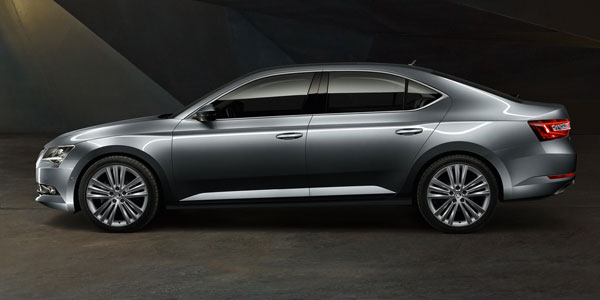 ஸ்கோடா சூப்பர்ப் காரின் ஸ்போர்ட்லைன் மாடல் விரைவில் அறிமுகம் !!