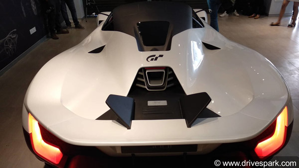 வஸிராணி ஷூல் எலெக்ட்ரிக் ஹைப்பர் காரின் கான்செப்ட் மாடல் அறிமுகம்!!