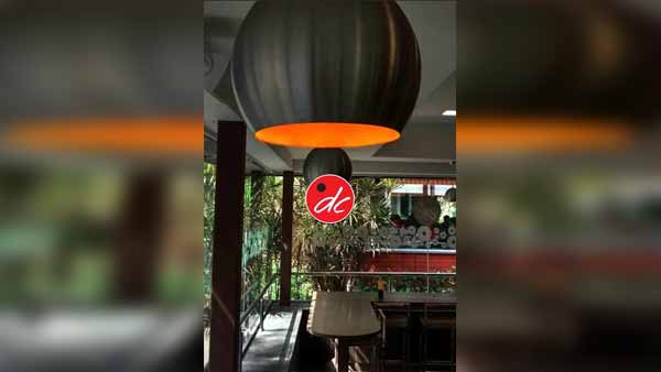 ஒரு கிலோ கேக் வாங்கினால் 'அதிசய பொருள்' இலவசம்.. வேலூர் பேக்கரி உரிமையாளர்களின் அசத்தல் அறிவிப்பு