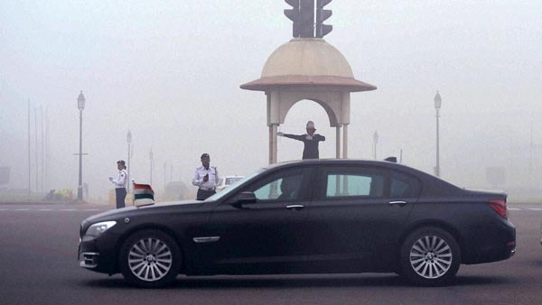 ரூ 360 கோடிக்கு வாடகைக்கு கார் வாங்கிய டில்லி அரசு… ஆமா பெட்ரோல் யாரு போட்டது?