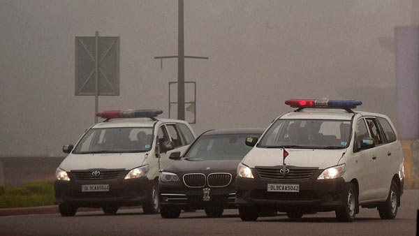 ரூ 360 கோடிக்கு வாடகைக்கு கார் வாங்கிய டில்லி அரசு… ஆமா பெட்ரோல் யாரு போட்டது?